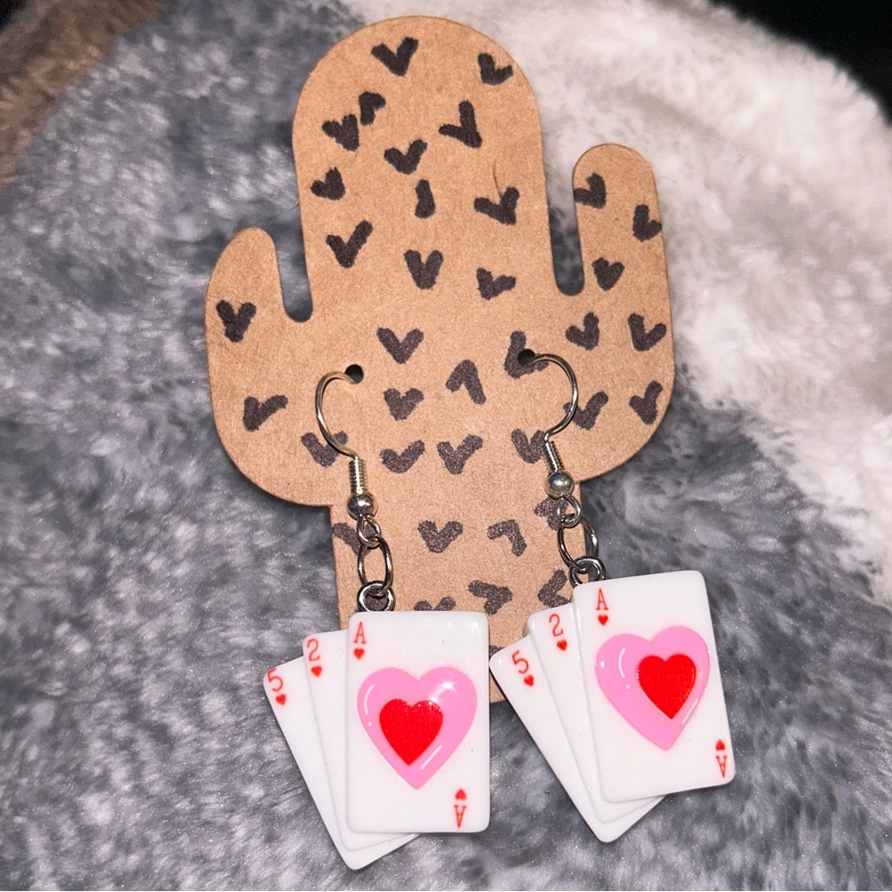 Heart Card Earrings 🩷